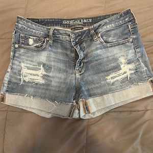 American Eagle MIDI shorts